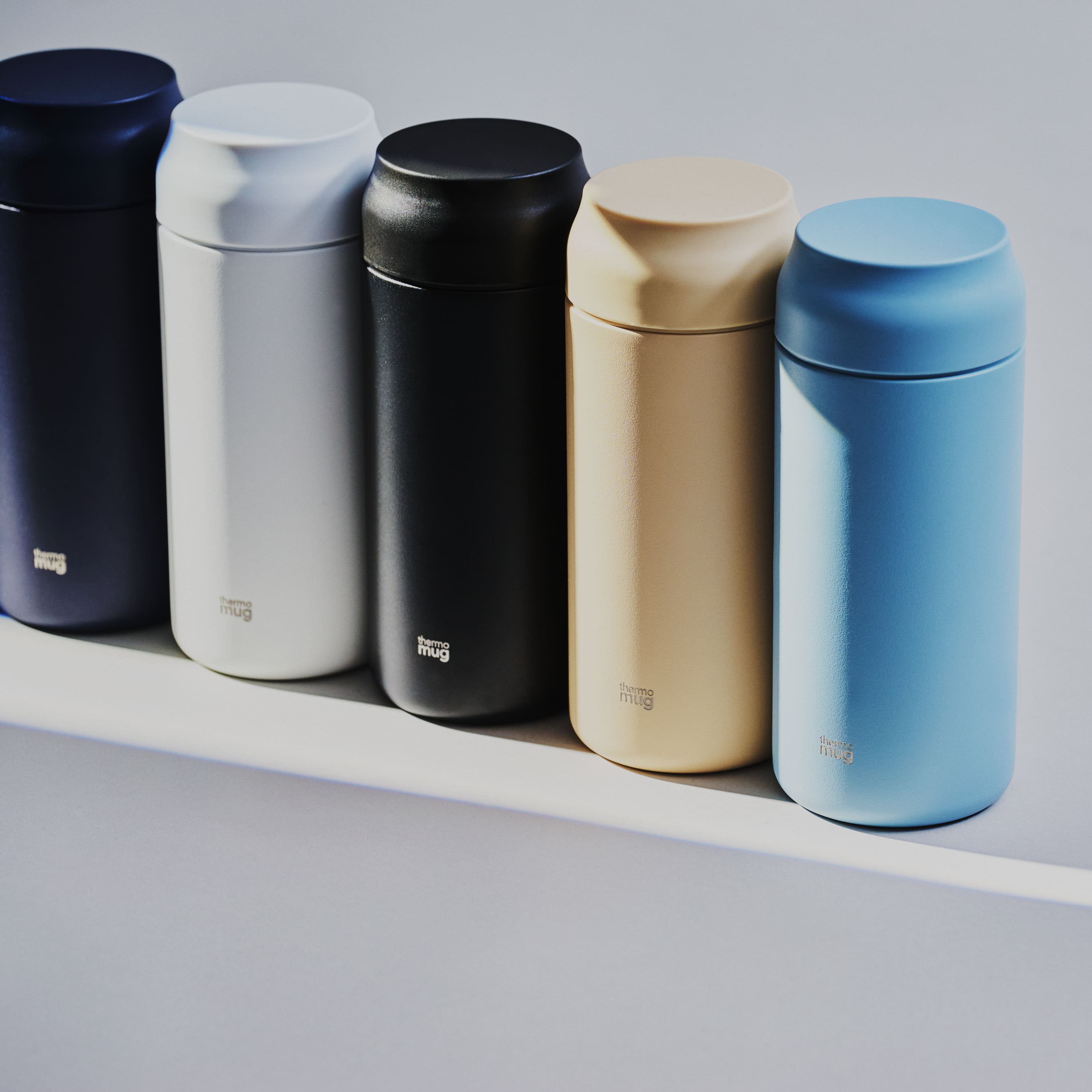 【専用】ネイビー&ホワイト２本おまとめ　ミナone day thermo mug Amazon.co.jp: ミナペルホネン サーモマグ ホワイト&ネイビー