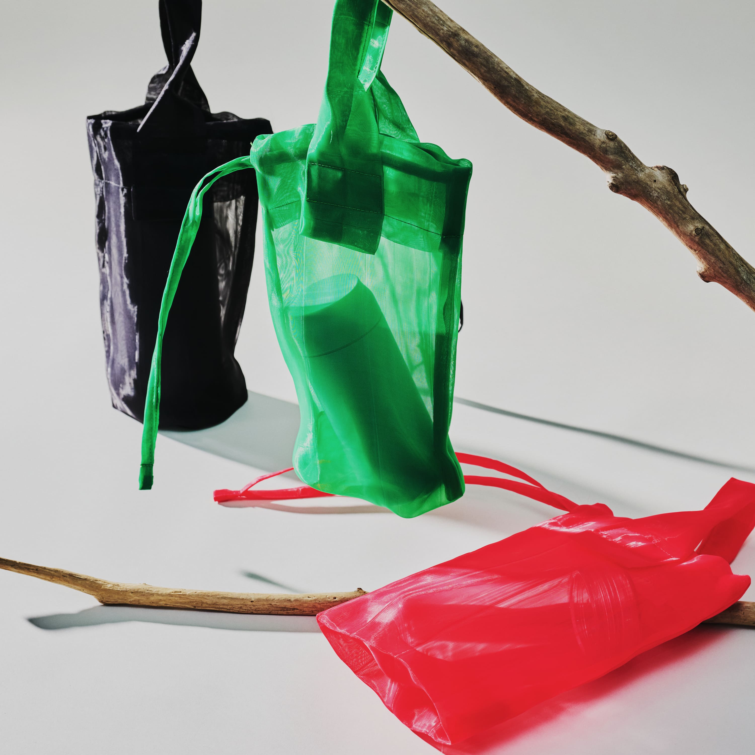 持つのが楽しい！大人のおしゃれなボトルバッグが登場 – thermomug